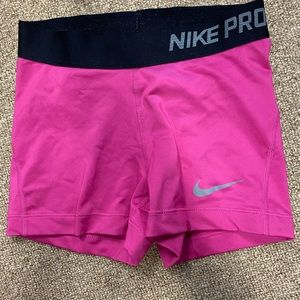 XS Nike Pro shorts